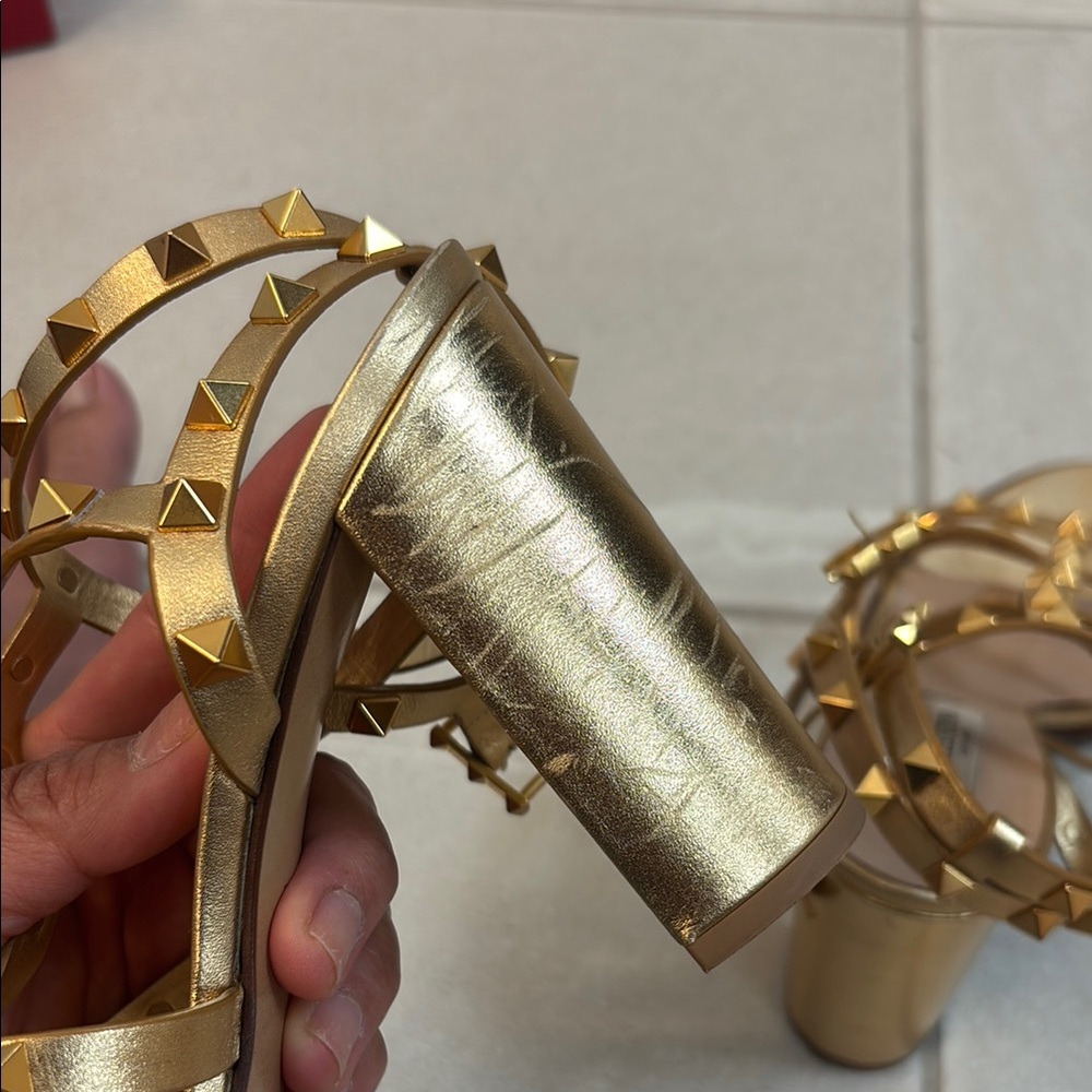 Valentino Gold Metallic Gladiator Sandals - Picture 5 of 16